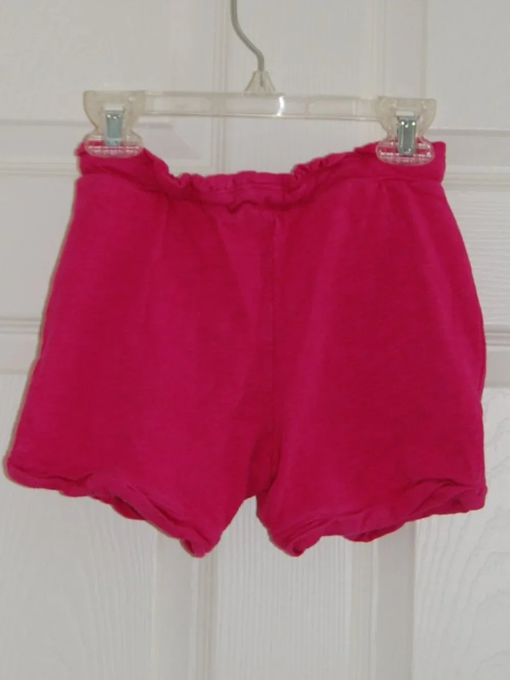 GAP Girls Size S (Age 6-7), Dark Fuchsia Pink Cuffed Shorts with Pockets